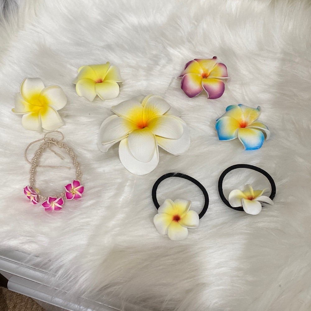 Hawaii Flower Plumeria hair clips, hair tie and bracelet